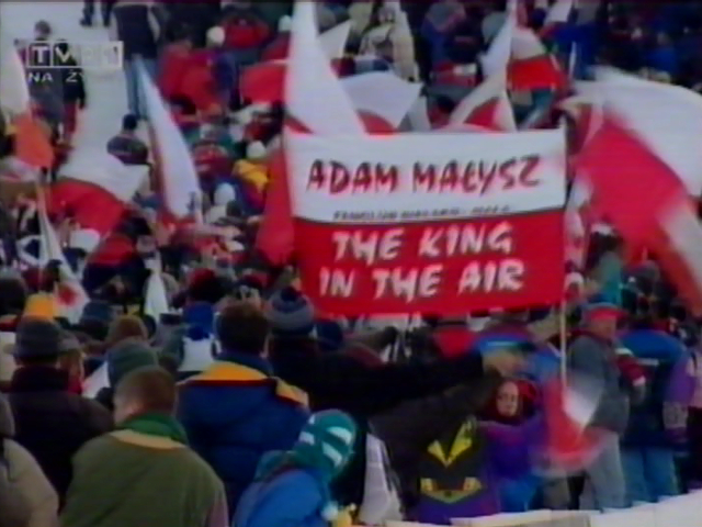 Polscy kibice w Harrachovie (TVP)